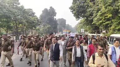 #लखनऊ पत्रकार सुशील अवस्थी पर जानलेवा हमले का मामला....आरोपियों की गिरफ्तारी न करने को लेकर पत्रकारों का प्रदर्शन ....रा...