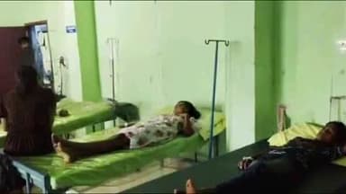 ഹൊസ്ദുർഗ്: നീലേശ്വരം കക്കാട് ഗവൺമെന്റ് ഹയർ സെക്കൻഡറി സ്കൂളിൽ നിന്നും വിനോദയാത്രയ്ക്ക് പോയ 40 ഓളം വിദ്യാർത്ഥികൾക്ക് ഭക്ഷ്യവിഷബാധ