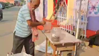 মেদিনীপুর: শীত পড়লেও বিষধর সাপের উপদ্রব কমেনি মেদিনীপুর শহর সংলগ্ন এলাকায়! সতর্ক করলেন সর্পবন্ধু