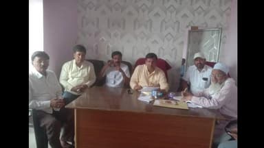 पेशरार: अंजुमन इस्लामिया अदलिया कमिटी की बड़ा तालाब स्थित कार्यालय में बैठक, पाँच मामलों की सुनवाई, दो का निष्पादन