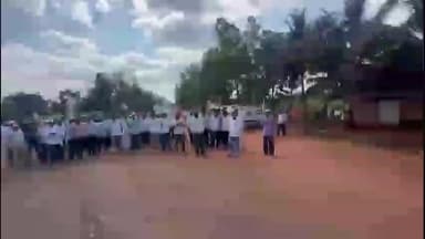 राधानगरी: ओलम शुगर राजगोळी खुर्द येथे स्वाभिमानी शेतकरी संघटनेच्या वतीने बेमुदत ठिय्या आंदोलन सुरू