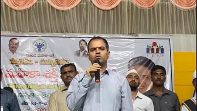 కాటారం: ఇందిరమ్మ చీరలు భూపాలపల్లి, కాటారం సబ్ డివిజన్లో పంపిణీకి పూర్తి ఏర్పాట్లు : కలెక్టర్ రాహుల్ శర్మ