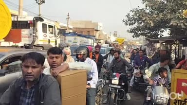 कुम्हेर: कुम्हेर कस्बे में विद्युत पोल मरम्मत के दौरान लगभग पूरे दिन रही जाम जैसी स्थिति, वाहन चालक रहे परेशान