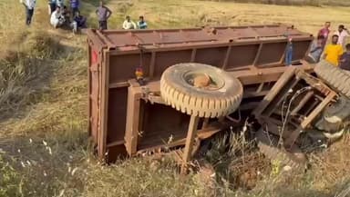 मगरलोड: हादसे के दौरान कुदरत का करिश्मा, नन्हीं बेटी बाल-बाल बची, पिता की हुई थी मौत