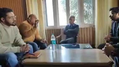 मंडी: सदर मंडी विधायक अनिल शर्मा और मोर्थ अधिकारी के समक्ष एनएच-003 निर्माण कंपनी के कर्मचारियों की लचर कार्यप्रणाली हुई उजागर