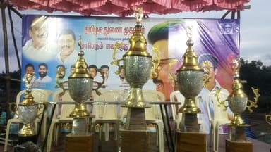 திருப்போரூர்: பொன்மார் ஊராட்சி போலச்சேரியில் வாலிபால் போட்டி