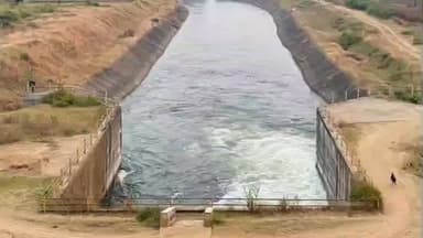 चौरई: सांसद ने माचा गोरा बांध के गेट खोले, किसानों को मिलेगा पर्याप्त पानी