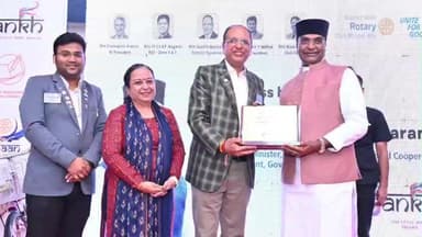 बैरसिया: भोपाल: साकेत नगर में पंख योजना के तहत बालिकाओं को साइकिल वितरण कार्यक्रम में मंत्री विश्वास सारंग शामिल हुए