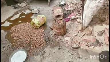 परैया: परैयाखुर्द में पुलिस ने 500 लीटर जावा महुआ किया नष्ट, शराब बनाने वाले फरार