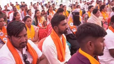 उमरखेड: पालकमंत्री संजय राठोड यांनी उमरखेड शहरात बूथ प्रमुख समितीच्या बैठकीस केले मार्गदर्शन