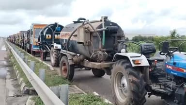 பொன்னேரி: கும்மிடிப்பூண்டியில் கழிவு நீர் சுத்திகரிப்பு நிலையம் அமைக்க வலியுறுத்தி கழிவு நீர் லாரி உரிமையாளர்கள் போராட்டம்