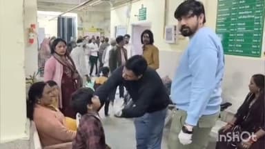 बहादुरगढ़: रविवार देर शाम आसौदा मोड़ के पास एक प्राइवेट बस पलटी, कई यात्री हुए घायल