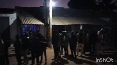 રાપર: ખેંગારપર ગામે પરોઢે 4 વાગ્યા થી ધરતીપુત્રો ખાતર લેવા લગાવી કતારો,વાગડના ખેડૂત ફરી ખાતરની કટોકટીથી ઝઝૂમ્યા.