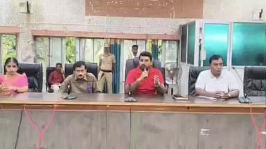 திண்டுக்கல் கிழக்கு: மாவட்ட ஆட்சியர் அலுவலகத்தில் BLO ஆய்வுக் கூட்டம் மாவட்ட ஆட்சியர் தலைமையில் நடைபெற்றது