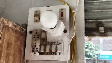 देवेंद्रनगर: देवेंद्रनगर विद्युत स्टेशन क्षेत्र के 5 गांव पांच दिन से अंधेरे में, बिल वसूली के नाम पर सामूहिक दंड