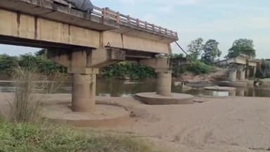 ఏటూరునాగారం: బ్రిడ్జి నిర్మాణం కాక అరిగోస పడుతున్న దొడ్ల - మల్యాల ప్రజలు