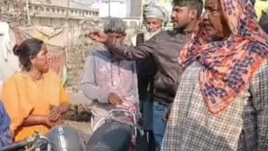 ठाकुरद्वारा: ठाकुरद्वारा मार्ग पर कार ने दो बाइकों को मारी टक्कर, दो युवक गंभीर घायल, प्राथमिक उपचार के बाद हायर सेंटर रेफर