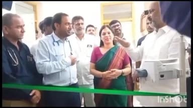 జమ్మికుంట: జమ్మికుంట ప్రభుత్వ ఆసుపత్రికి వైద్య కోటి రూపాయల విలువ గల వైద్య మిషన్ లు పంపిణీ చేసిన కేంద్ర మంత్రి బండి సంజయ్.