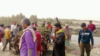 अरेराज: अरेराज नगर पंचायत के पूर्व वार्ड पार्षद संतोष पान्डेय का निधन हुआ