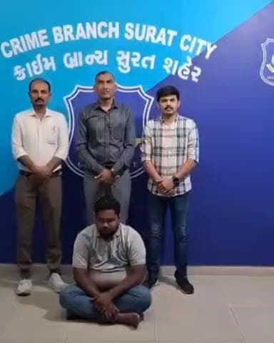 દેહ વેપાર કેસમાં ત્રણ માસથી ફરાર મુખ્ય સંચાલકની ઉગત કેનાલ રોડથી ધરપકડ કરતી ક્રાઈમ બ્રાન્ચે