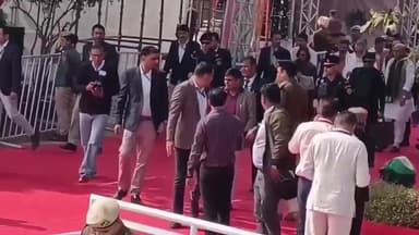 थानेसर: केंद्रीय रक्षा मंत्री राजनाथ सिंह ने ब्रह्मसरोवर पर किया गीता पूजन, गीता यज्ञ में डाली पूर्णाहुति