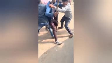 सतनावडा के बामोर मे दो पक्ष मे जमकर चले लात घूसे, वीडियो हुआ वायरल,थाने मे केस दर्ज़ #trending #sad #viral #motivation #l...