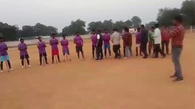 बोलबा: बोलबा के पीड़ियापोस मैदान में ख्रीस्त राजा पर्व पर हॉकी टूर्नामेंट का आयोजन, झामुमो जिला अध्यक्ष शामिल हुए