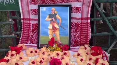 লংকা: বিজেপি কৃষাণ মৰ্চা লংকা মণ্ডলৰ উদ্যোগত লাচীত বৰফুকনৰ প্ৰতিচ্ছবিত শ্ৰদ্ধাঞ্জলি