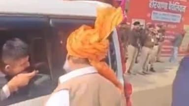 अम्बाला: कुरुक्षेत्र में हरियाणा के परिवहन मंत्री अनिल विज को नहीं मिली लिफ़्ट, गाड़ियों को देते रहे हाथ, वीडियो वायरल