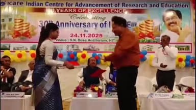 কোলাঘাট: হলদিয়া আইকেয়ার সংস্থা ৩০ তম বর্ষ উদযাপন উপস্থিত প্রাক্তন সংসদ লক্ষণ চন্দ্র শেঠ সহ অন্যান্যরা