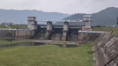 பாப்பிரெட்டிபட்டி: வாணியாறு 63 அடி உயரம் எட்டியதால் உபரி நீர் திறப்பு. வெள்ள அபாய எச்சரிக்கை