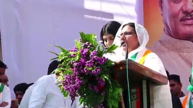 जिंतूर: कफिल फारूखी यांचे बद्दल सभेत बोलताना सबिया बेगम कफिल फारूखी यांचे अश्रू अनावर