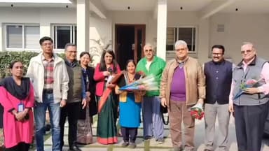 रामपुर मनिहारन: रामपुर मनिहारान के दिल्ली रोड स्थित रामरति एजुकेशन कंपलेक्स का एनआरआई अजय गुप्ता ने पत्नी संग दौरा किया, परखी व्यवस्था