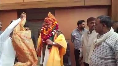 फतेहाबाद: डौकी में थाना प्रभारी के स्थानांतरण के बाद दी गई भावभीनी विदाई, बड़ी संख्या में गणमान्य लोग रहे मौजूद