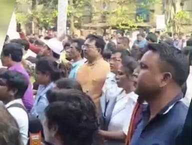 বংশীহারী: কলকাতায় নির্বাচন কমিশনের দপ্তরের সামনে ধর্না বিক্ষোভে অংশ নিল দক্ষিণ দিনাজপুর জেলা পশ্চিমবঙ্গ তৃণমূল প্রাথমিক সমিতি