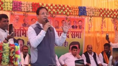 रक्सौल: रक्सौल के भेलाही में आयोजित अभिनंदन समारोह में शामिल हुए बेतिया सांसद डॉ संजय जायसवाल और नवनिर्वाचित विधायक