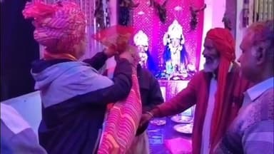 भुसावर: बंध का नगला स्थित कैला देवी माता मंदिर पर दो दिवसीय धार्मिक कार्यक्रम के समापन पर आयोजित हुआ सम्मान समारोह