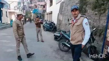 सल्ट: नो पार्किंग जोन में खड़ी वाहनों पर पुलिस और ट्रैफिक टीम ने संयुक्त रूप से चलाया चेकिंग अभियान