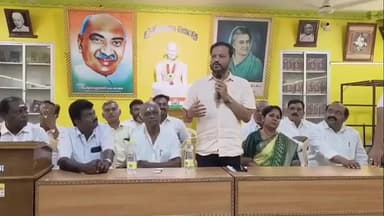 கோவில்பட்டி: காந்தி மண்டலத்தில் காங்கிரஸ் கட்சி சார்பில் மாவட்ட தலைவர் தேர்ந்தெடுப்பது குறித்து ஆலோசனை