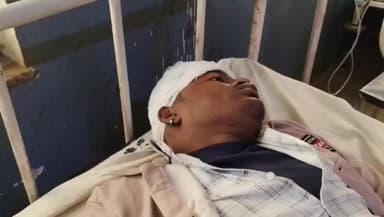 अतर्रा: शिव गांव में मामूली विवाद के चलते एक दर्जन लोगों ने एक युवक को लाठी-डंडों से मारपीट कर गंभीर रूप से घायल किया