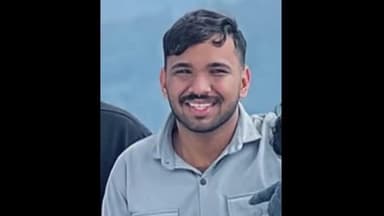 ਫਗਵਾੜਾ: ਨੈਸ਼ਨਲ ਹਾਈਵੇਅ 'ਤੇ ਬਰਗਰ ਕਿੰਗ ਨਜ਼ਦੀਕ ਦੋ ਗੱਡੀਆਂ ਦੀ ਟੱਕਰ ਮਗਰੋਂ ਲੱਗੀ ਅੱਗ-ਮੋਟਰਸਾਈਕਲ ਚਾਲਕ ਇਕ ਵਿਦਿਆਰਥੀ ਦੀ ਮੌਤ ਦੂਸਰਾ ਗੰਭੀਰ ਜ਼ਖਮੀ