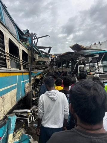 கடையநல்லூர்: இடைகால் பகுதியில் நடந்த தனியார் பேருந்து மோதலில் ஏழு பேர் பரிதாப பலி