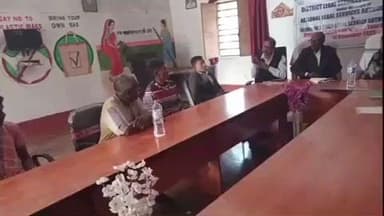 अमड़ापाड़ा: अमड़ापाड़ा-डूमरचिर पंचायत में चलंत लोक अदालत सह विधिक सेवा जागरूकता शिविर का आयोजन