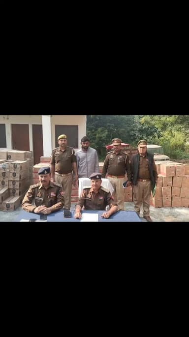 अंतरराज्यीय तस्करी पर दुद्धी पुलिस की बड़ी चोट, ट्रक में छिपाकर ले जाई जा रही 1 करोड़ 35 लाख की अंग्रेजी शराब जब्त