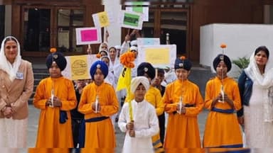 ओरमांझी: पीपी कंपाउंड स्थित गुरु नानक स्कूल में गुरु तेग बहादुर सिंह के 350वें शहीदी दिवस पर कार्यक्रम आयोजित