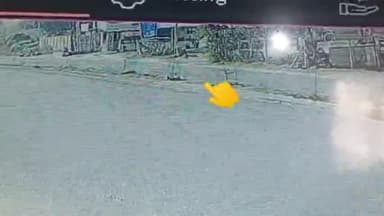 કડી: કડી ના મેડાઆદરજ ગામે હિટ એન્ડ રનની ઘટનાં,યુવકને ટક્કર મારી ડમ્પર ચાલક ફરાર, ઘટનાના cctv ફૂટેજ સામે આવ્યા