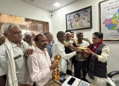 महवा: नवीन ग्राम पंचायत बनने पर ग्रामीणों ने विधायक का किया स्वागत