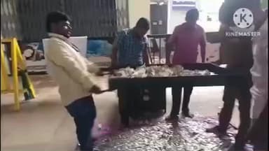 ஈரோடு: புகழ்பெற்ற பண்ணாரி அம்மன் கோவிலில் உண்டியல் காணிக்கை எண்ணும் பணி