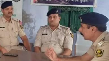 घोसवरी: घोसवरी बाजार में सीमेंट दुकानदार से रंगदारी मांगने और मारपीट करने वाले दो गिरफ्तार, न्यायालय भेजा गया