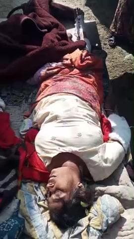 मृतक कमला पाल पुत्री रामानन्द पाल निवासी बांसगांव मारूफ पुर को यश उर्फ लल्ला पाण्डेय पुत्र बिनोद कुमार पाण्डेय ने